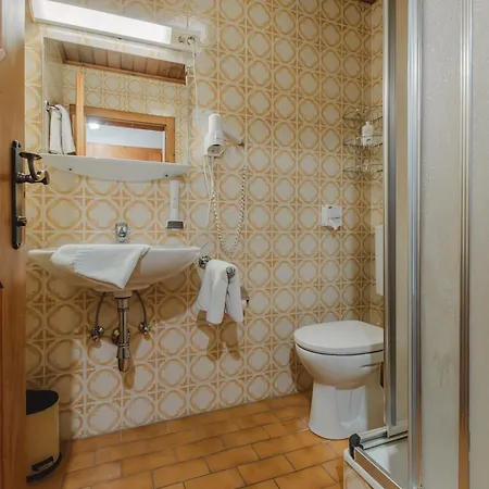 Wiesfleck 招待所 *