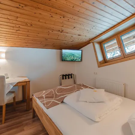 Wiesfleck Konukevi Taxenbach